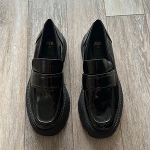 ZARA Lug Sole Loafer
